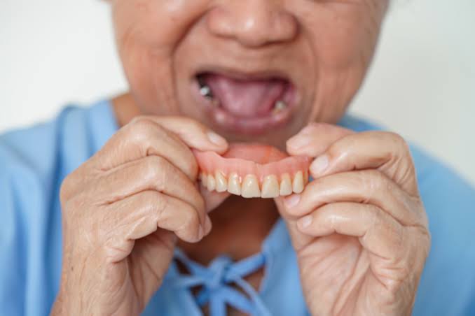 Dentures at Paradise Medical Dental Centre Karachi